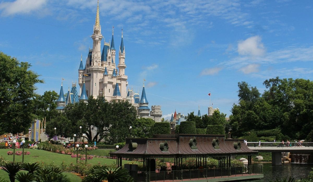 how to plan a cheap holiday to Walt Disney World